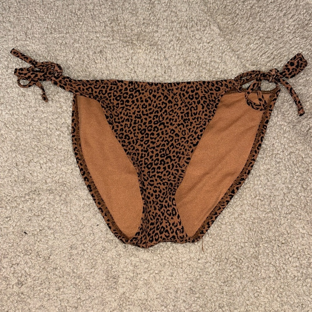 Bikini bottoms